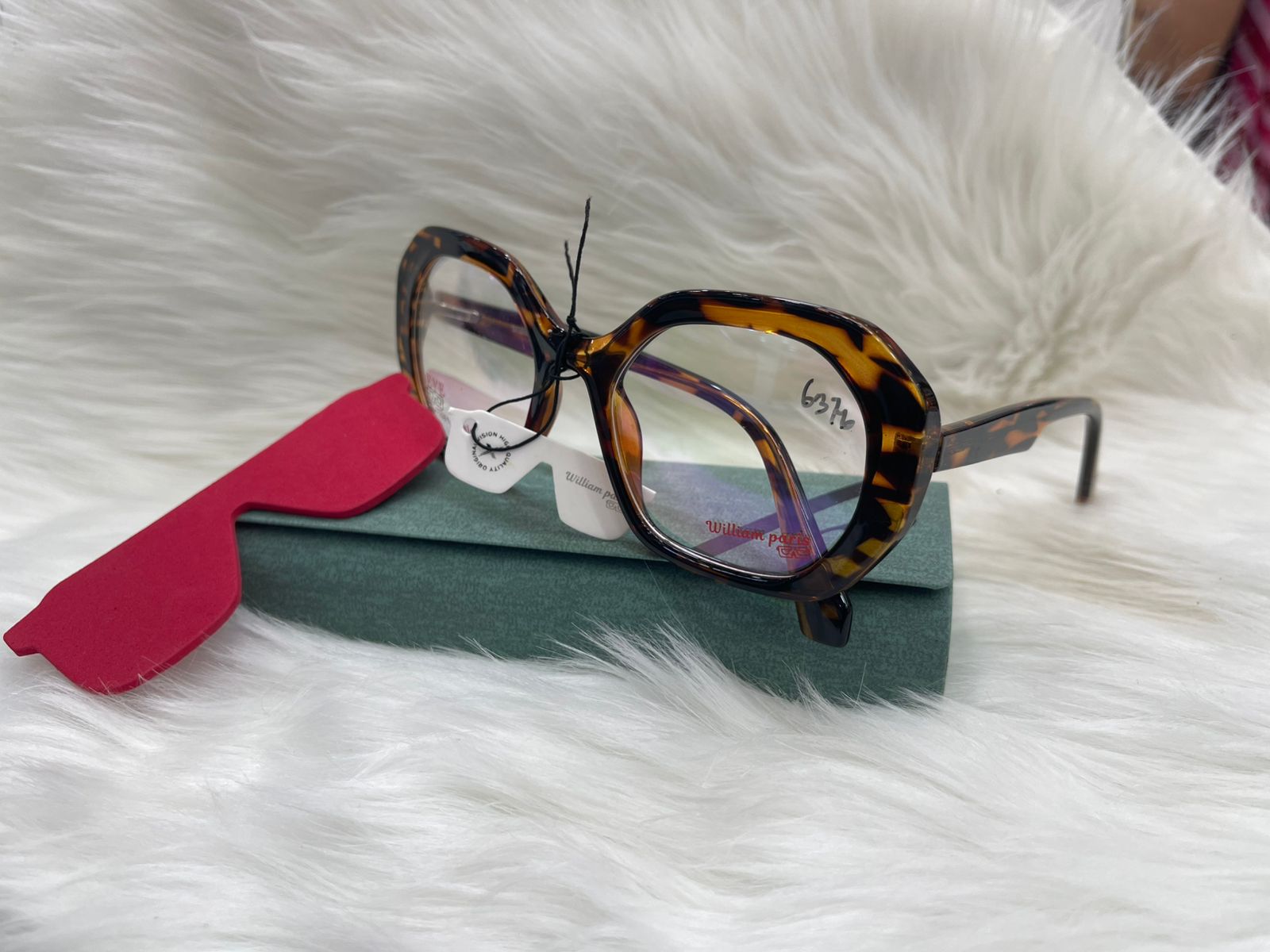 WILLIAM PARIS DM7709 52-20-145