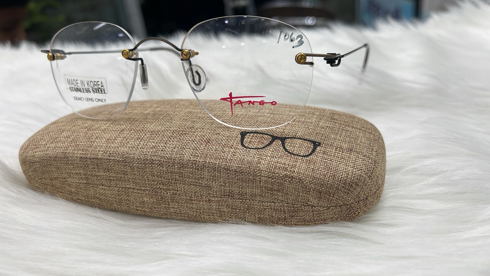 TANGO PREMIUM EYE GLASS